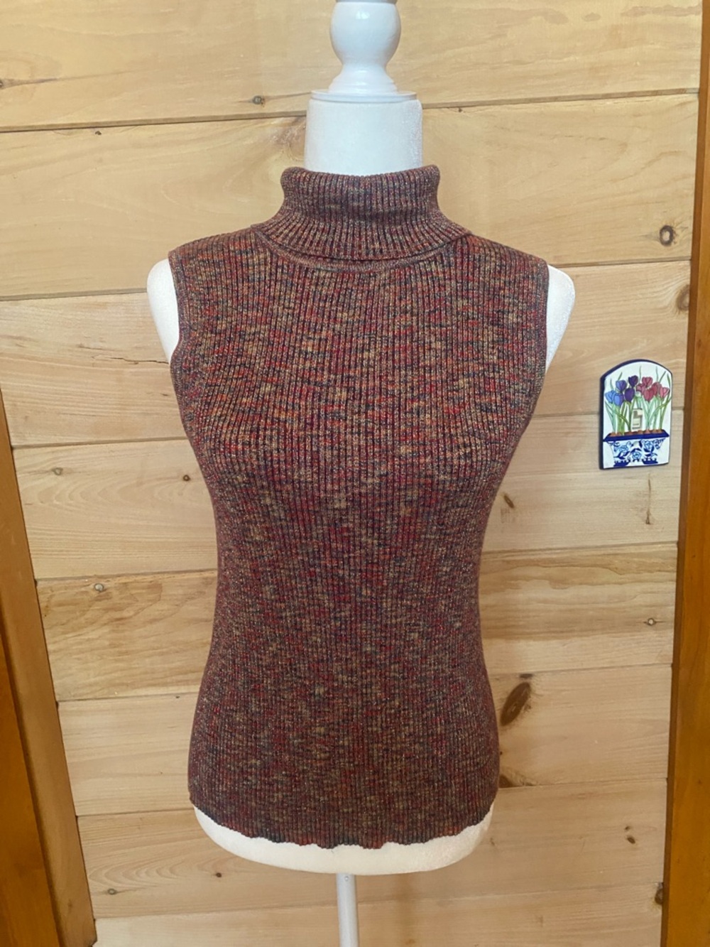 George Sleeveless Ribbed Turtleneck Sweater - heathered red, gold, black tones